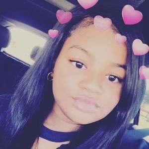 Meet your Posher, Evee